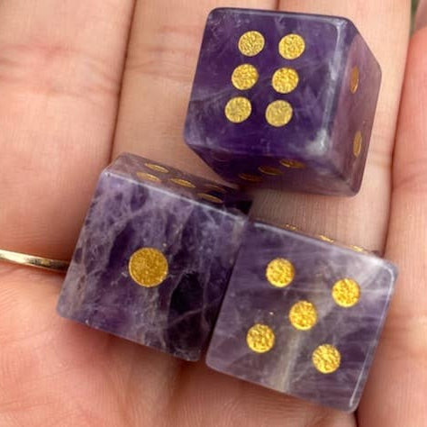 The Lillie Crystal Dice Set - Amethyst