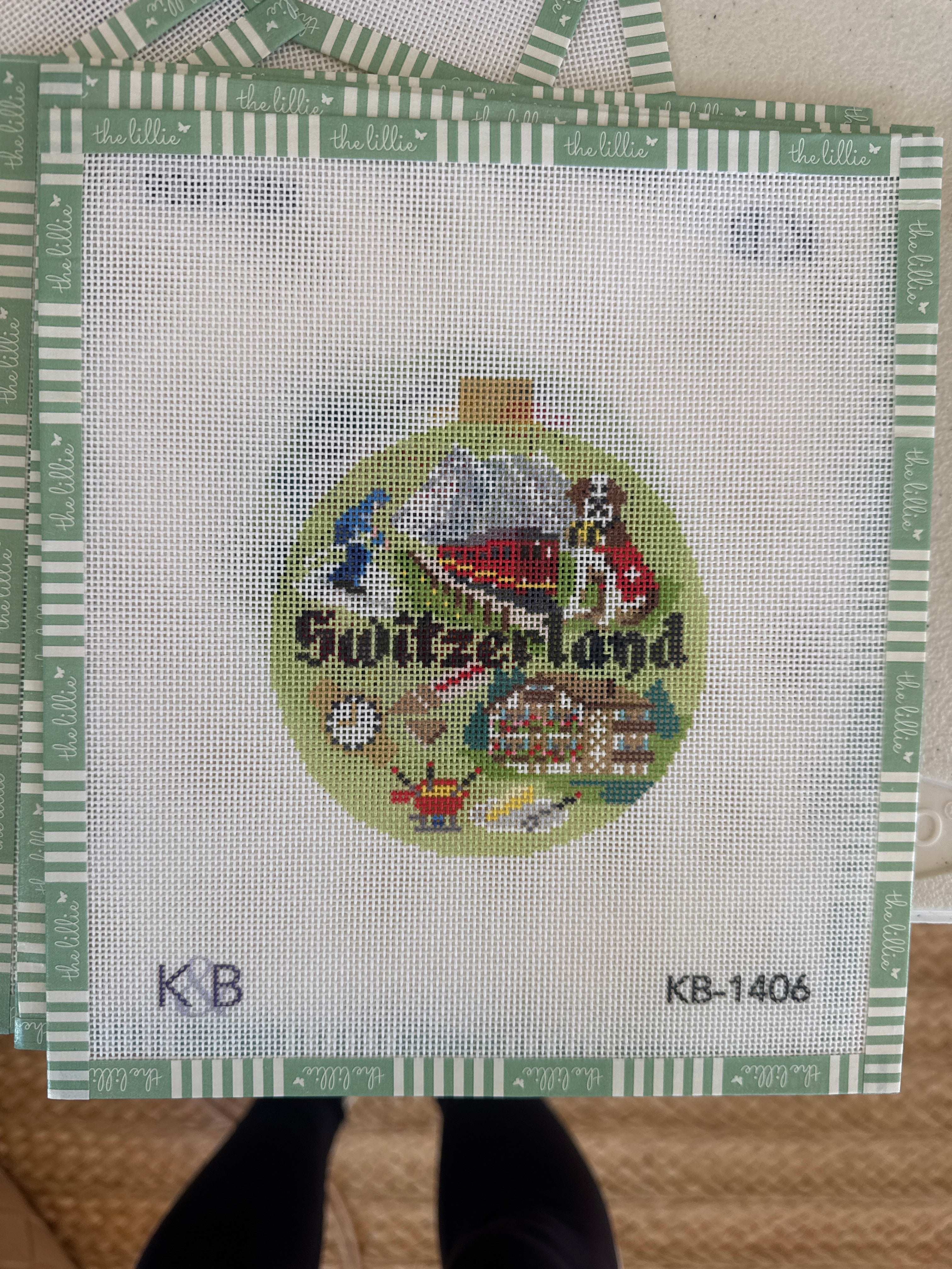 Travel Round – Switzerland | Needlepoint Canvas