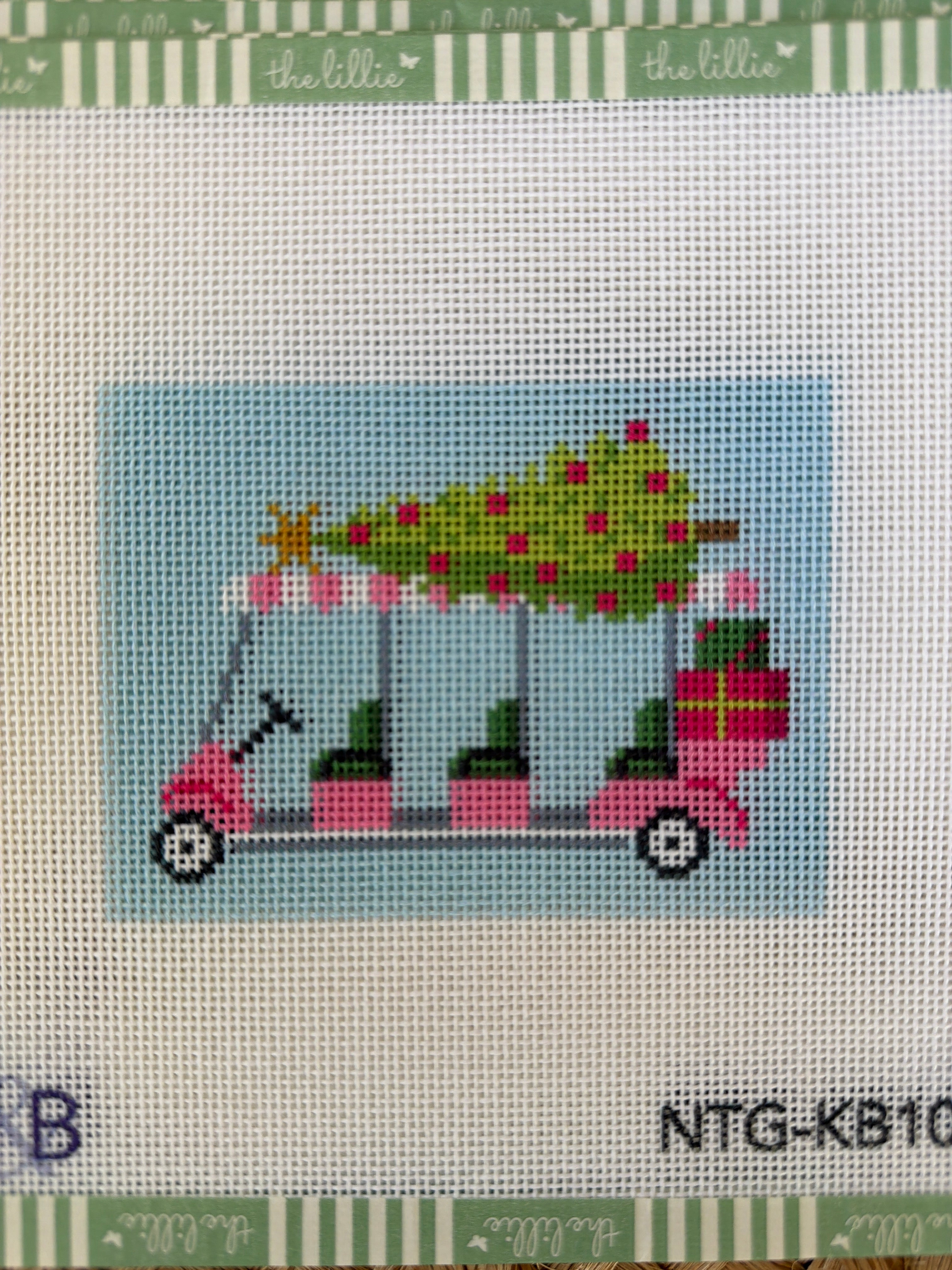 Palm Beach Christmas – Golf Cart with Tree | Needlepoint Canvas