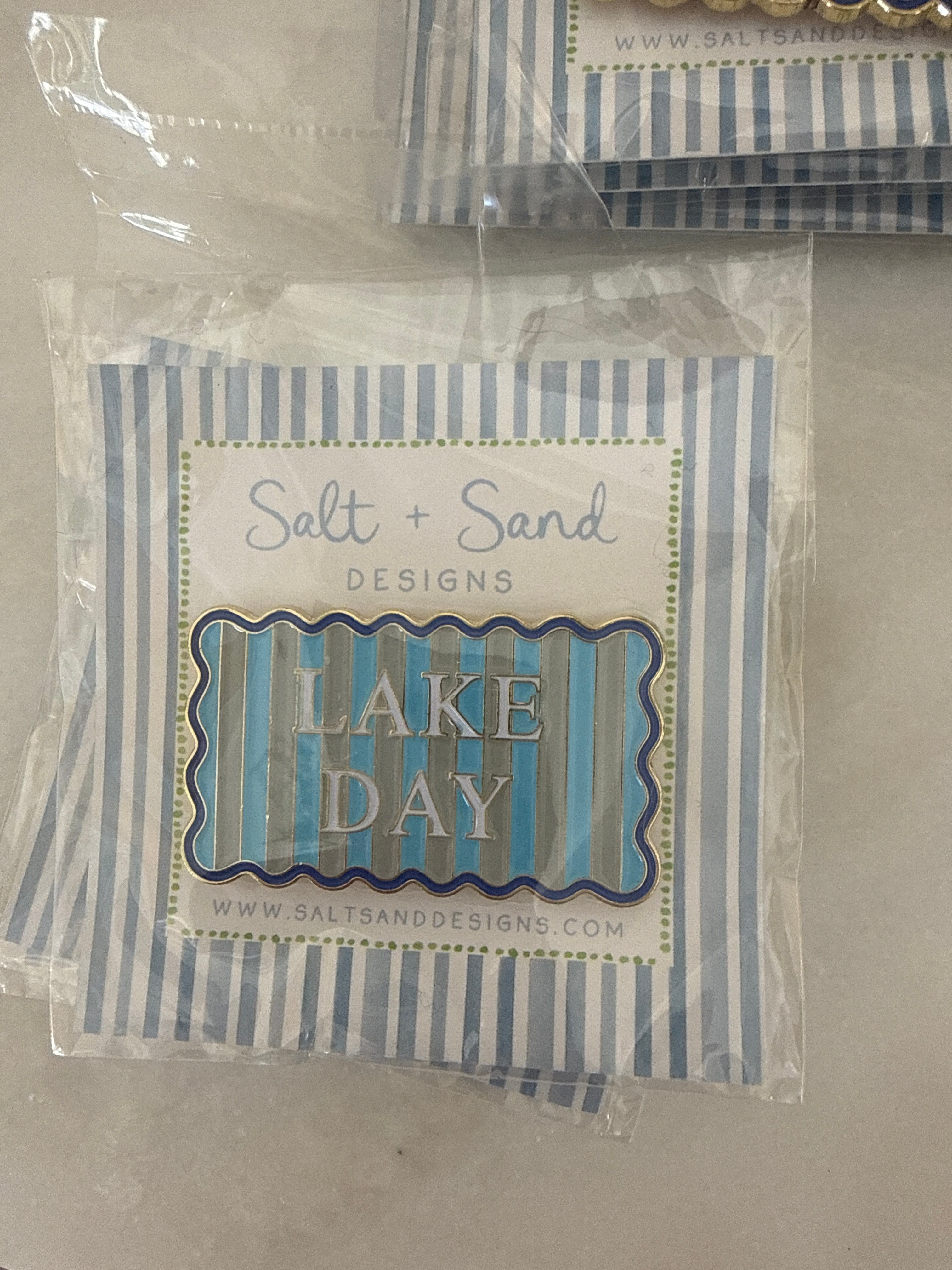 Lake Day Needle Minder