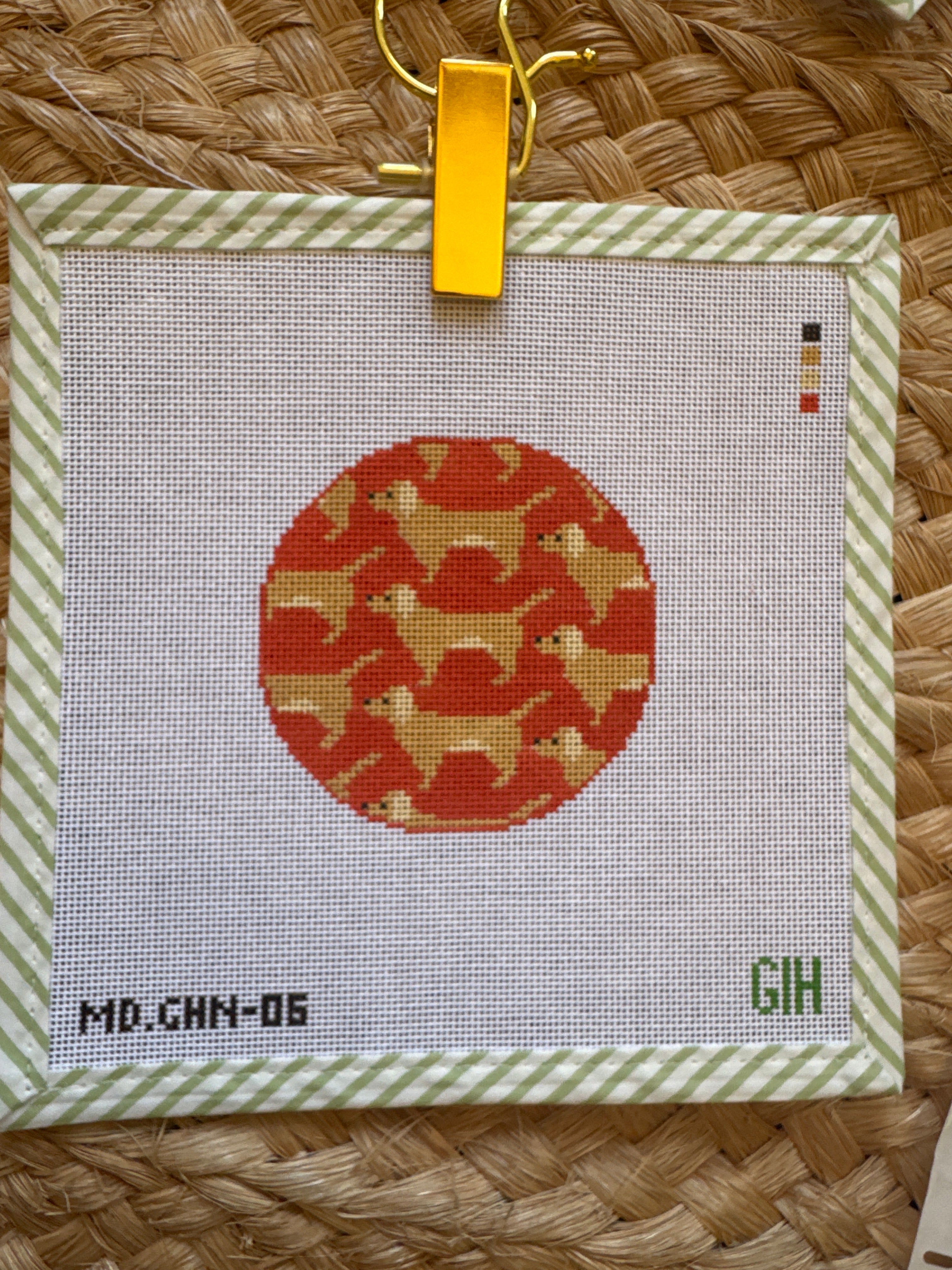 Golden Retriever | Needlepoint Canvas
