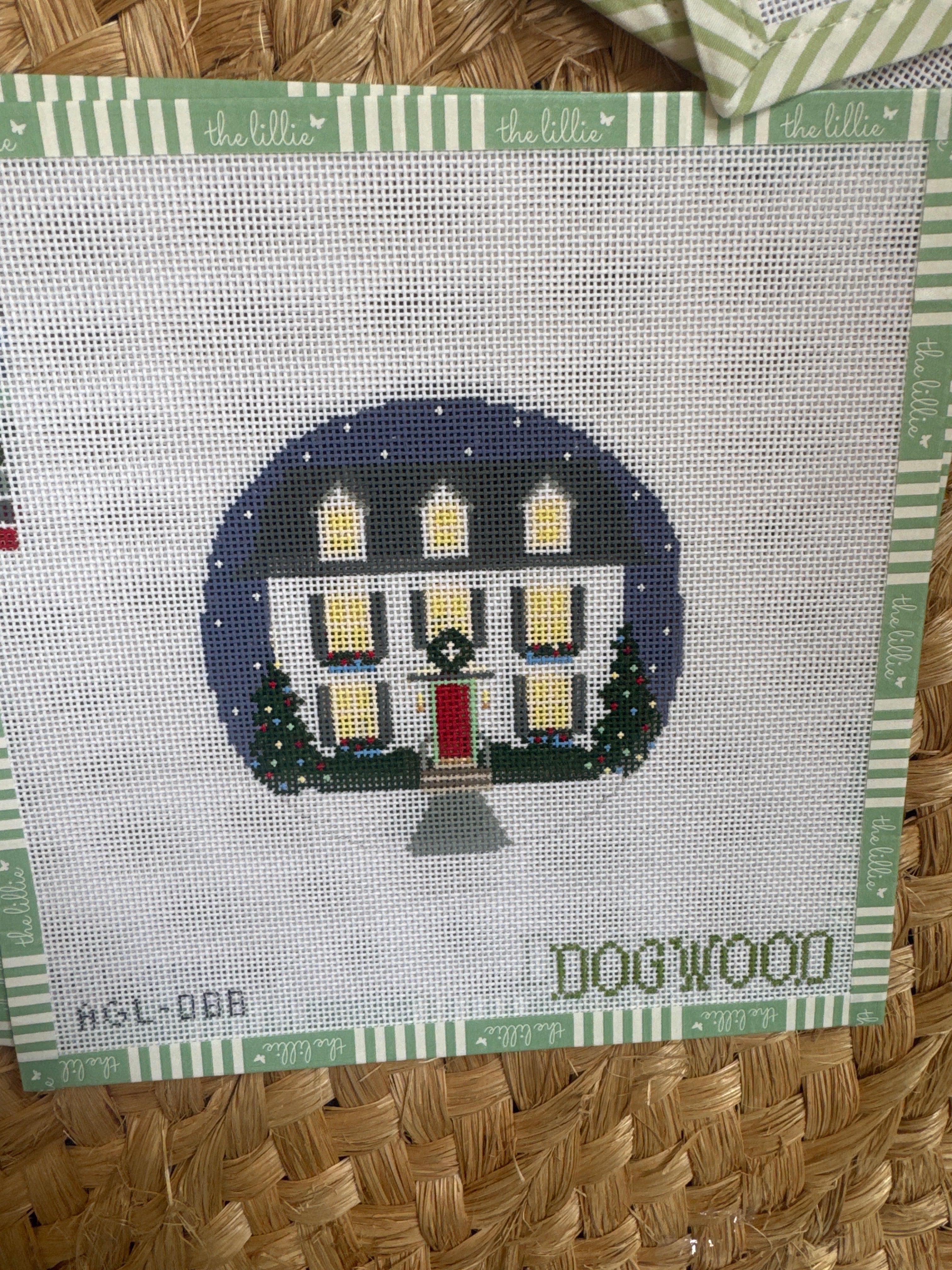 Christmas Clapboard House | Needlepoint Canvas