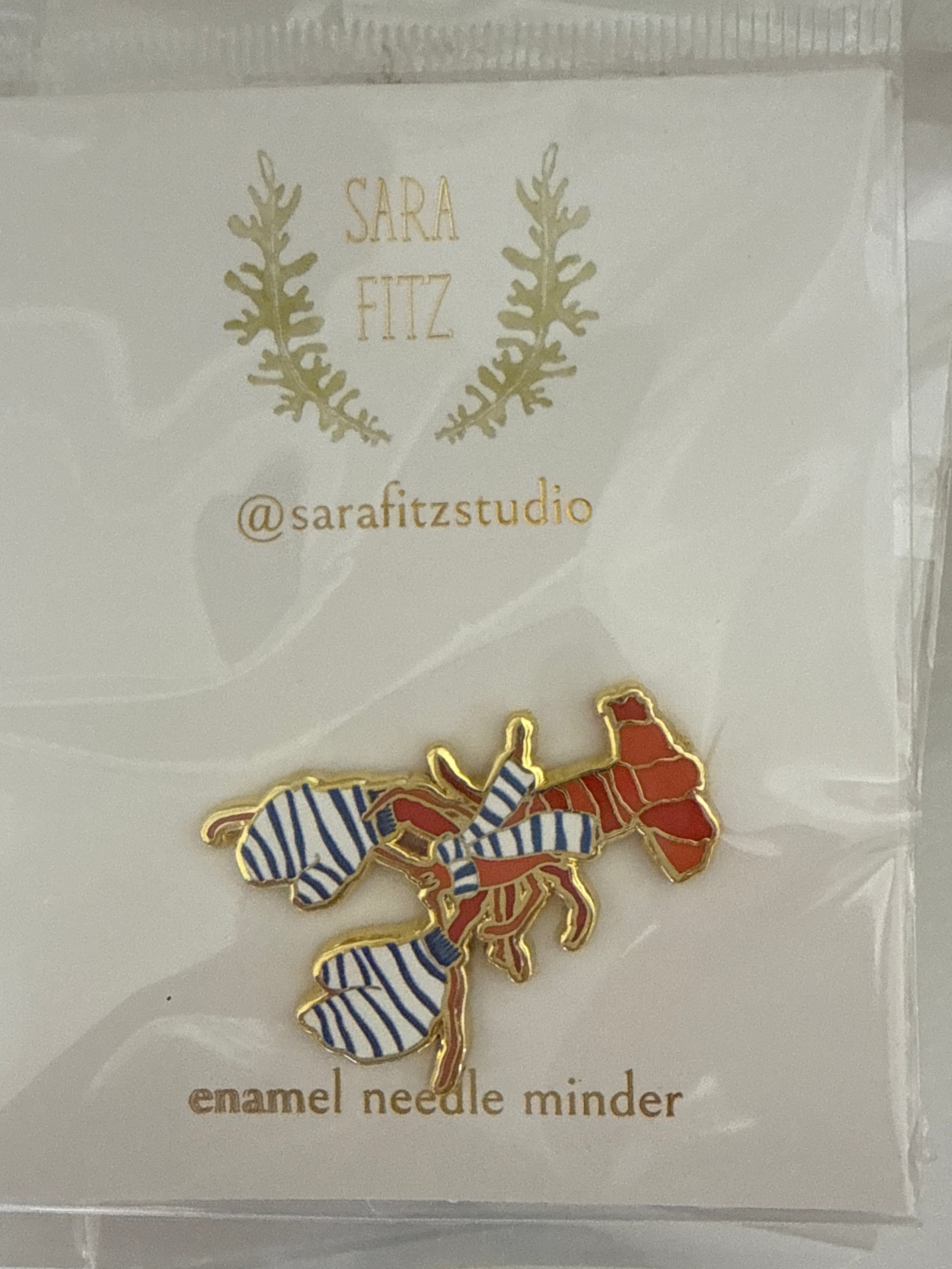 Cozy Lobster Needle Minder
