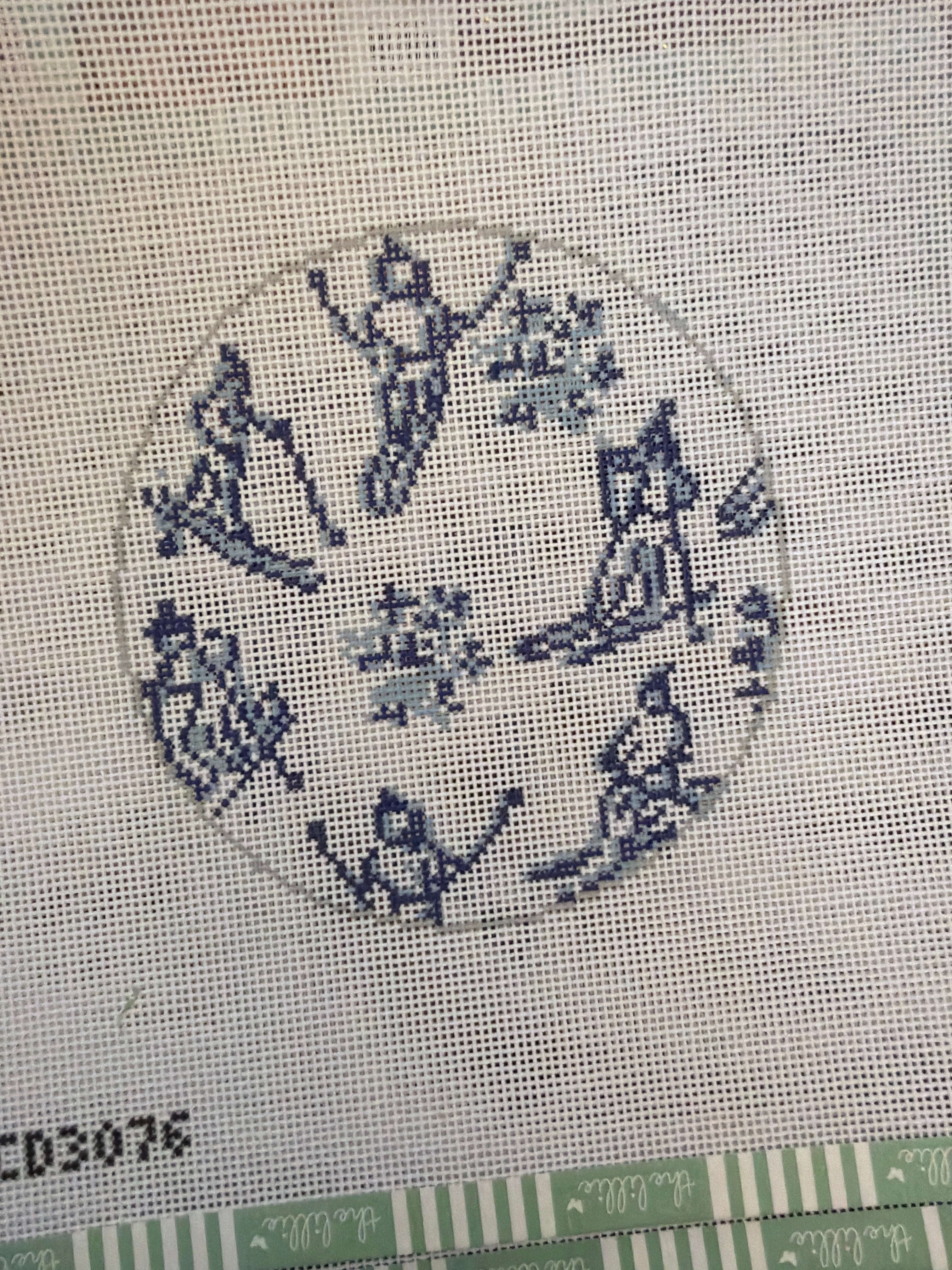 Apres Ski Round | Needlepoint Canvas