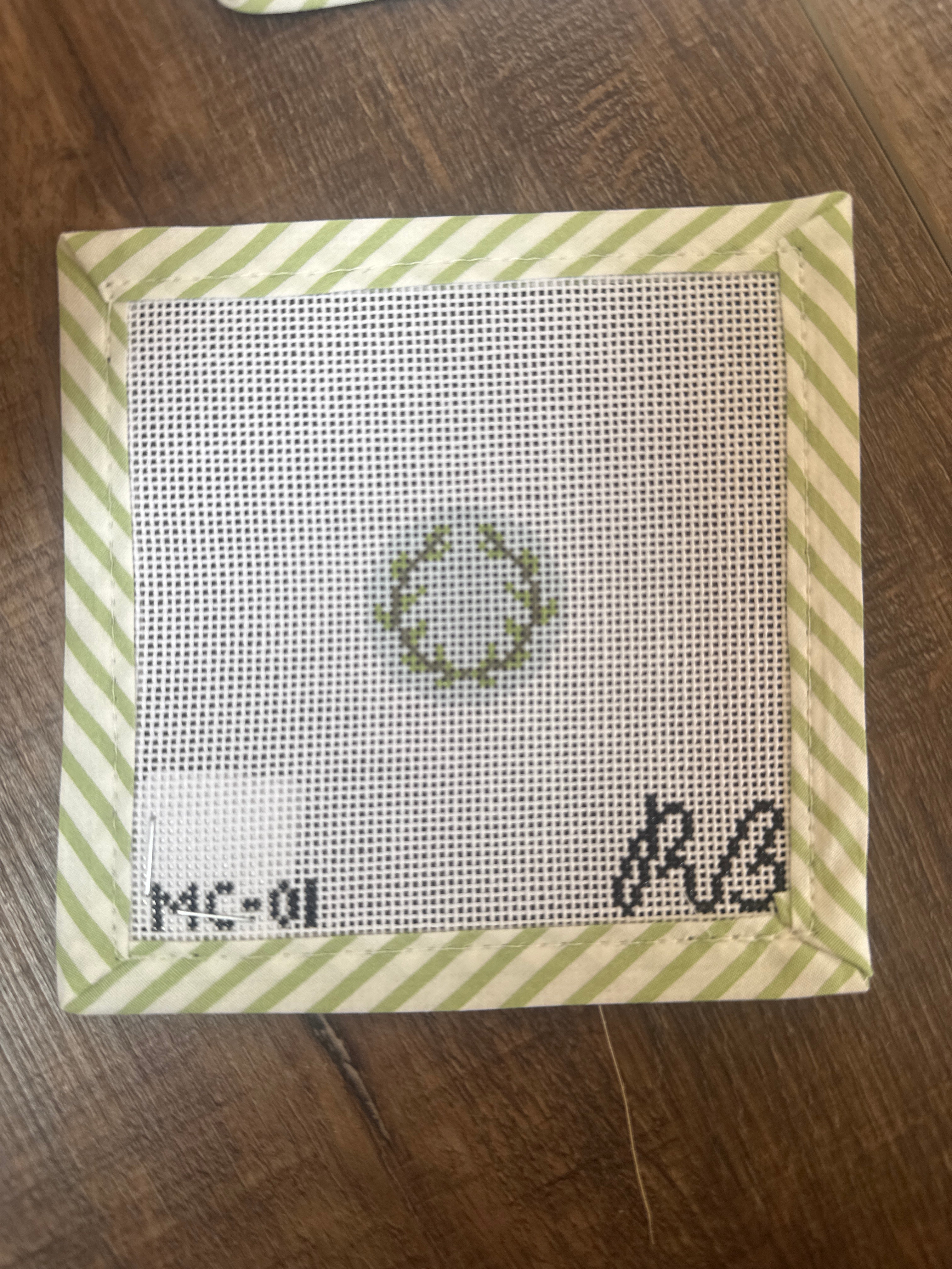 Mini – Wreath | Needlepoint Canvas