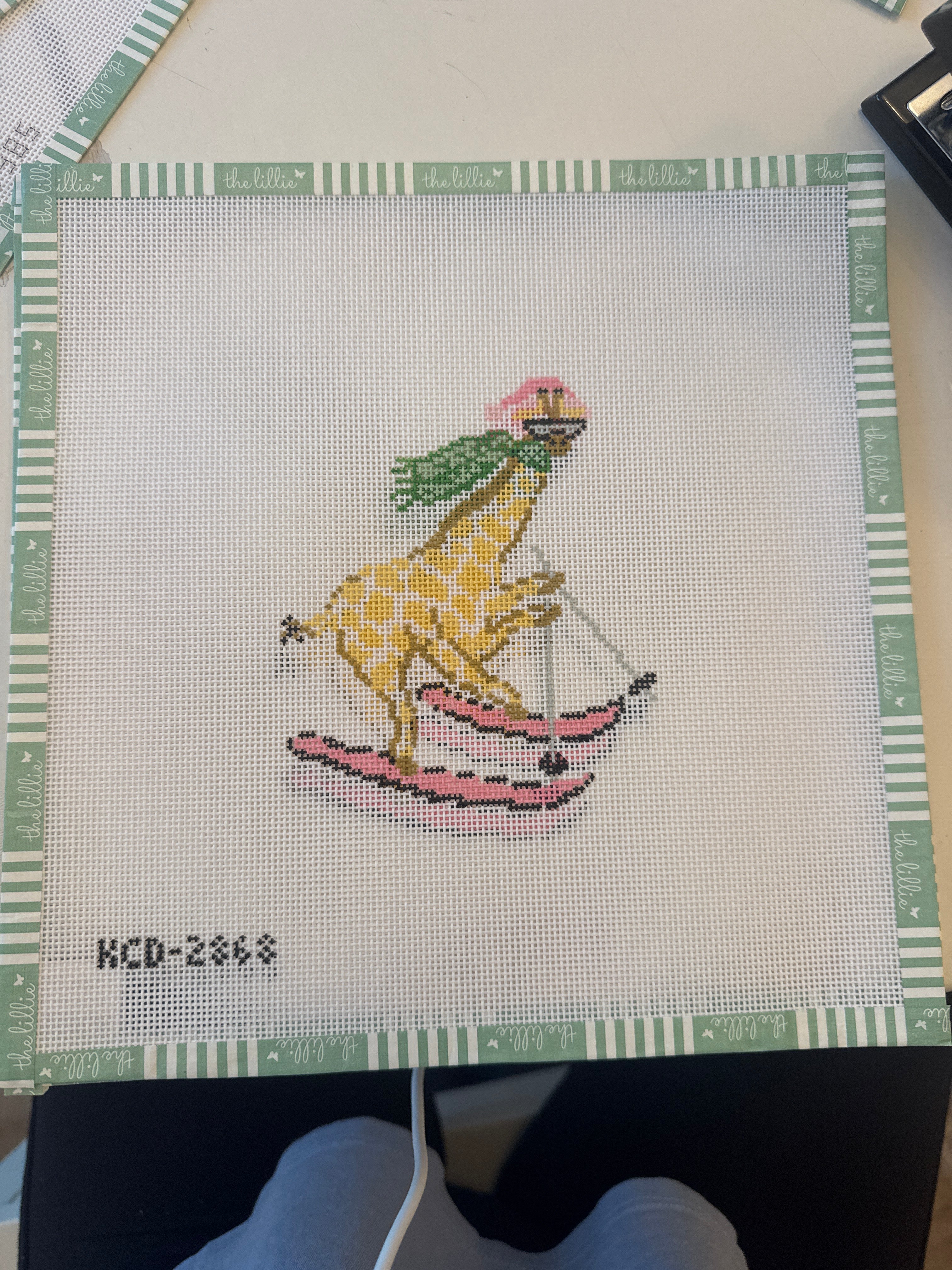 LA Dolce Vita – Alpine Giraffe | Needlepoint Canvas