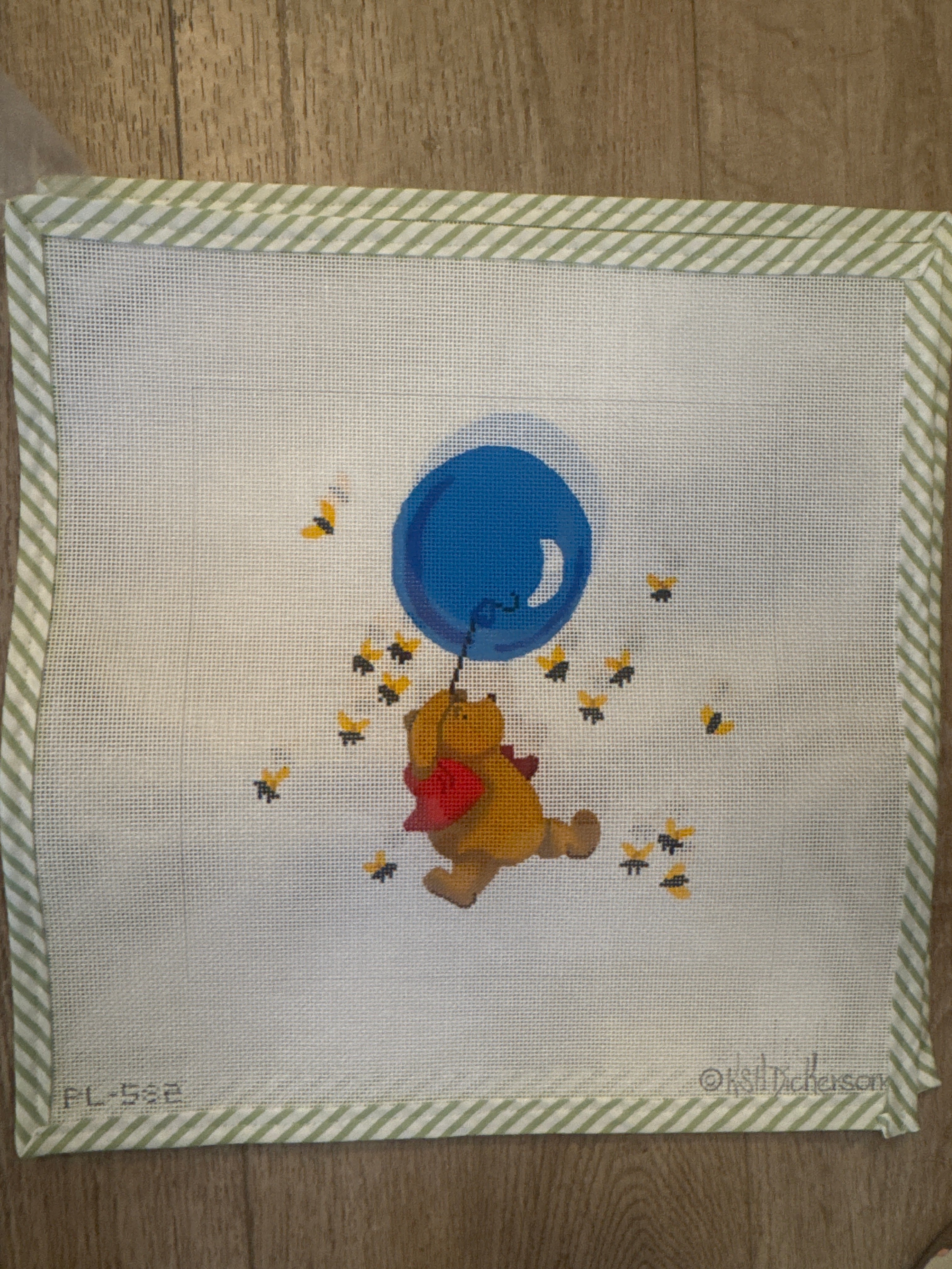 Winnie the Pooh – Balloon and Bees | Needlepoint Canvas