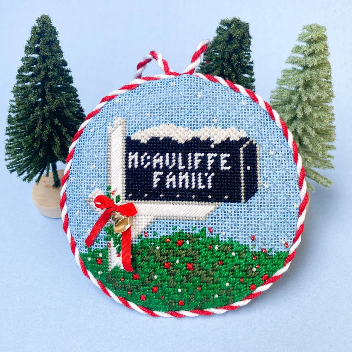Holiday Embellishment: Christmas Mailbox with Caroline: Thursday, Dec 17